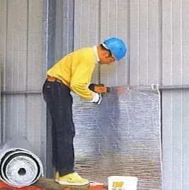 izolacja-alufox-folia-termoizolacyjna-10-m2-mata-12-m-x-5-mm