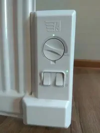 grzejnik-panelowy-olejowy-elektryczny-bialy-1500w-eko-78x66cm-z-termostatem