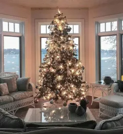 sztuczna-choinka-osniezona-220cm-gesta-swiateczna-nowa