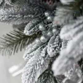 choinka-sztuczna-swierk-polarny-slim-180cm-osniezona-gesta-waska-szron-pe