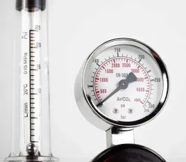 reduktor-argon-co2-regulator-z-rotametrem-do-spawarka-tig-migomat-200-bar