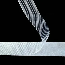 tasma-krawiecka-do-podklejania-podwijania-skracania-firan-zaslon-20mm-50mb