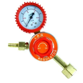 reduktor-butlowy-na-waz-gazowy-propan-butan-gazu-butli-11-kg-manometr