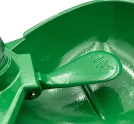 solidne-poidlo-miskowe-zeliwne-dla-bydla-i-koni-kompletne-3l-z-obejma