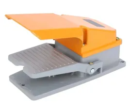 wlacznik-pedal-wylacznik-lt4-przemyslowy-przycisk-nozny-z-oslona-3a-250v-ac