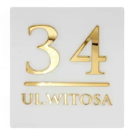 nowoczesna-tabliczka-adresowa-z-numerem-domu-i-nazwa-ulicy-wykonczona-w-bialym-macie-z-elementami-3d-w-kolorze-zlotym