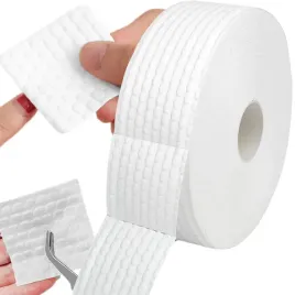 waciki-do-manicure-bezpylowe-w-rolce-500-sztuk-grube-mocne-5x5cm-trwale