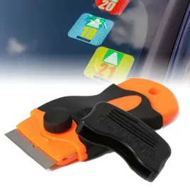 skrobak-do-szyb-samochodowych-przeznaczony-do-usuwania-kleju-naklejek-i-winiet