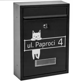 czarna-skrzynka-pocztowa-z-wzorami-i-napisem