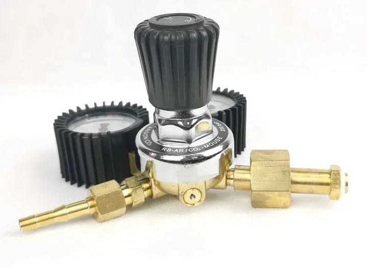 reduktor-do-spawarek-mig-argon-co2-200-bar-mouse