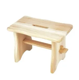 krzeslo-taboret-drewniane-ryczka-zydel-podnozek