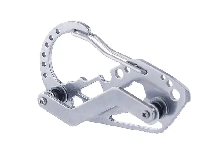 wielofunkcyjny-karabinczyk-multitool-4w1-do-kluczy-cechy-dodatkowe-kolko-do-kluczy