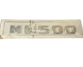emblemat-znaczek-mercedes-ml500-nowy-plaski