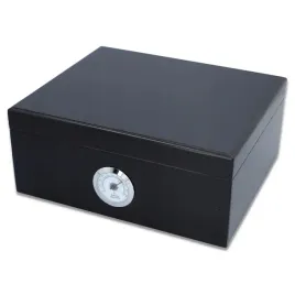 humidor-cedrowy-na-50-cygar-z-higrometrem-nawilzaczem-i-akcesoriami