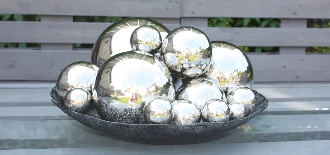 kula-dekoracyjna-srebrna-silver-15cm