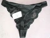 simone-koronkowe-stringi-42-44-czarne-marka-bez-marki