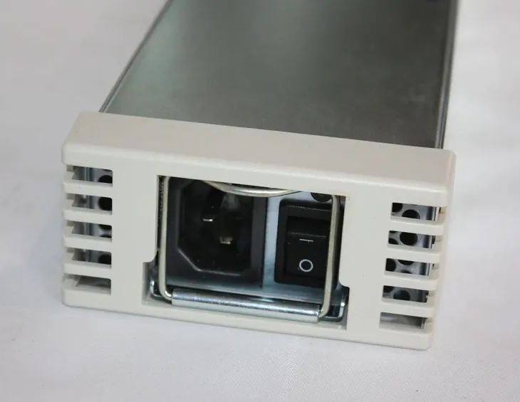 zasilacz-brocade-2800-lambda-g0053-e108302a-dh00-stan-nowy-kod-producenta-e108302a