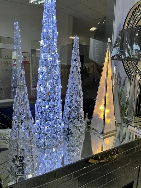 stozek-akrylowy-led-krysztalki-60-cm