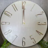 zegar-scienny-nowoczesny-okragly-30-cm-kwarcowy-analogowy-brazowy-stan-powystawowy