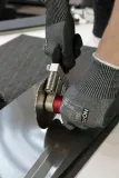 czerwony-uchwyt-do-disc-bender-l-buschmann-tools