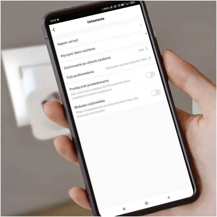 inteligentne-gniazdko-programator-czasowy-watomierz-bolec-wifi-tuya