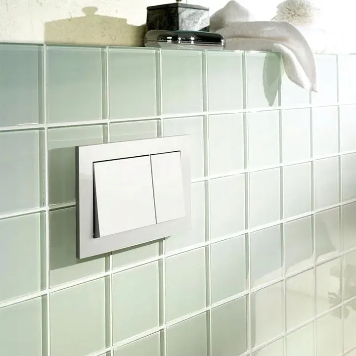 przycisk-splukujacy-do-wc-tece-base-bialy-polysk-9240700
