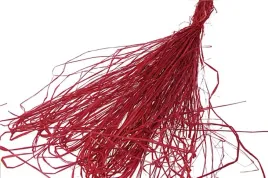 rafia-wlokna-50-60-gram-czerwona-rafia-050