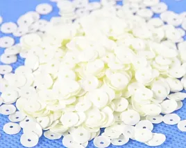 cekiny-8mm-15gram-kremowy-pastelowy-cek8-nr03