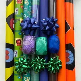 zestaw-do-pakowania-prezentow-papier-i-ozdoby-zst39-8szt-i-dodatki