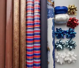 zestaw-do-pakowania-prezentow-57cmx2m-8szt-zst42