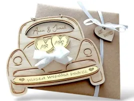 personalizowana-kartka-na-slub-pamiatka-slubna-drewniana-prezent-auto