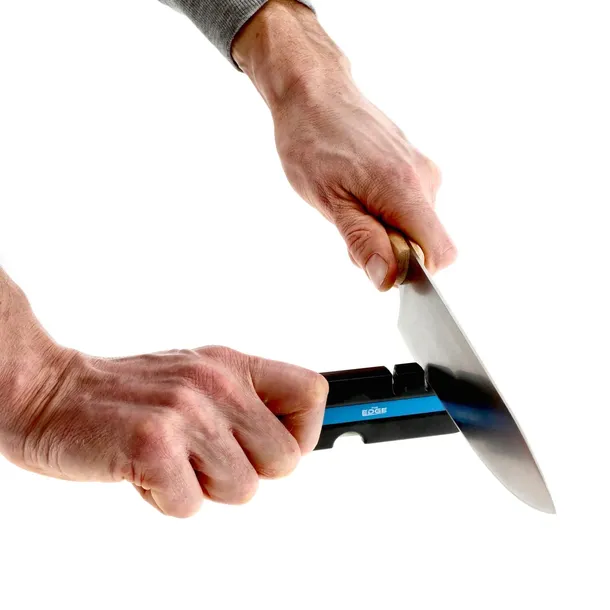 ostrzalka-do-nozy-the-edge-campsharp-przeznaczenie-haczyki-noze-gladkie-noze-stalowe