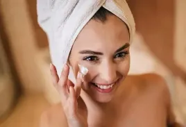 aktywny-krem-odmladzajacy-ze-sluzem-slimaka-150ml-farmona-snail-repair