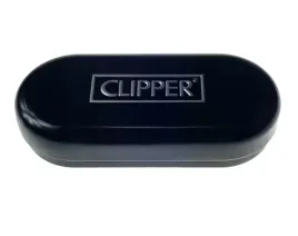 clipper-metal-black-zapalniczka-metalowa-w-etui-czarna-matowa-gazowa