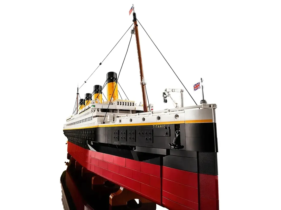 lego-titanic-10294-icons-liczba-elementow-9