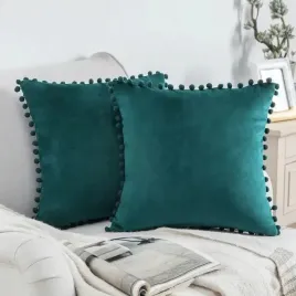 stylowa-poszewka-welur-pomponiki-ciemnozielona-40x40-boho-ozdoba-wnetrza