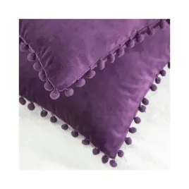 fioletowa-poszewka-welur-z-pomponami-40x40cm-dekoracyjna-na-poduszke-boho