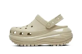 klapki-crocs-classic-mega-crush-clog-m6-w8-385-bone
