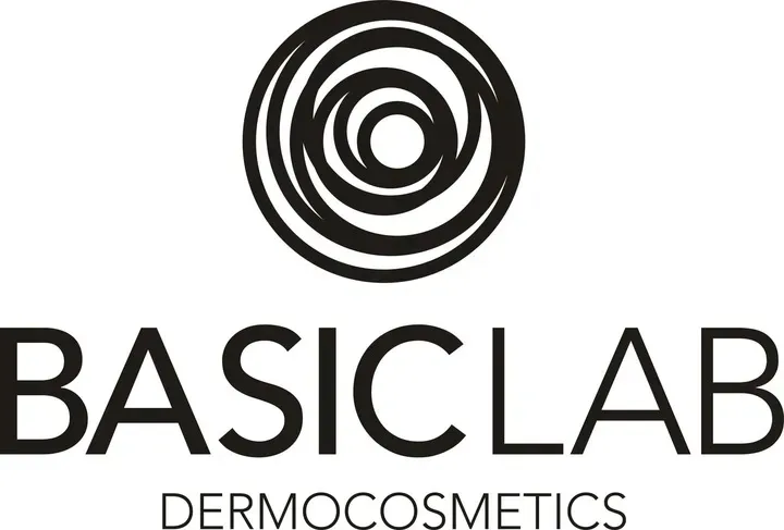 basiclab-dermatologiczna-emulsja-myjaca-do-skory-ultrawrazliwej-300-ml-stan-nowy