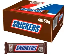 40-x-snickers-nadzieniem-i-orzeszkami-ziemnymi-w-karmelu-i-czekoladzie