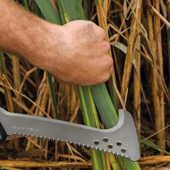 tasak-z-pila-solid-fiskars