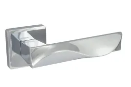 klamka-aquna-wewnetrzna-krotki-szyld-rozeta-kwadrat-chrom