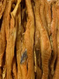 brzuszki-z-lososi-atlantyckiego-ze-skora-wedzone-na-goraco-cienkie-1-kg