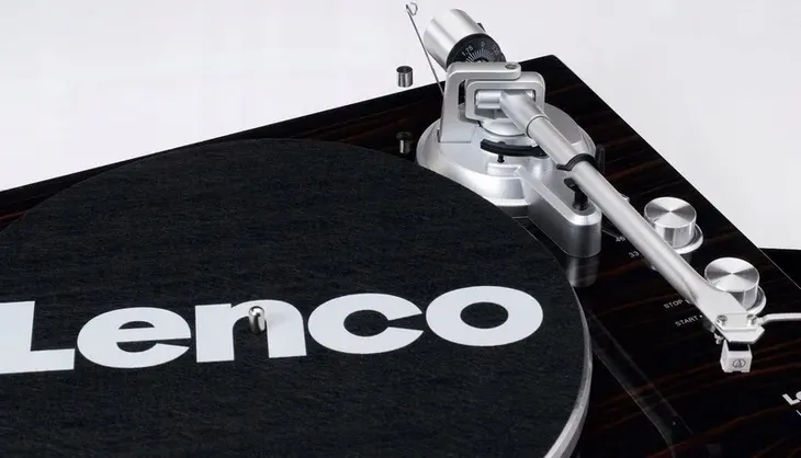 gramofon-lenco-lbt-188wa-zlacza-usb-wyjscie-audio