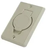 gniazdo-scienne-plastikowe-standard-migdalowe