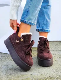 czekoladowe-buty-sportowe-botki-z-kozuszkiem-38