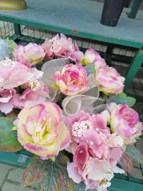 kompozycja-kwiatowa-na-grob