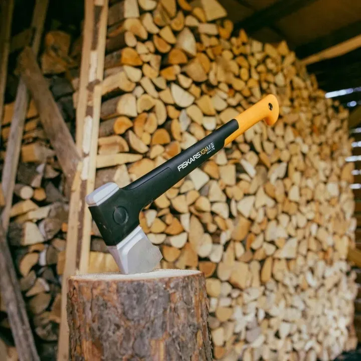 siekiera-x28-m-fiskars