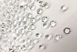 diamenty-akrylowe-6-mm-50-g-710-szt-diam6