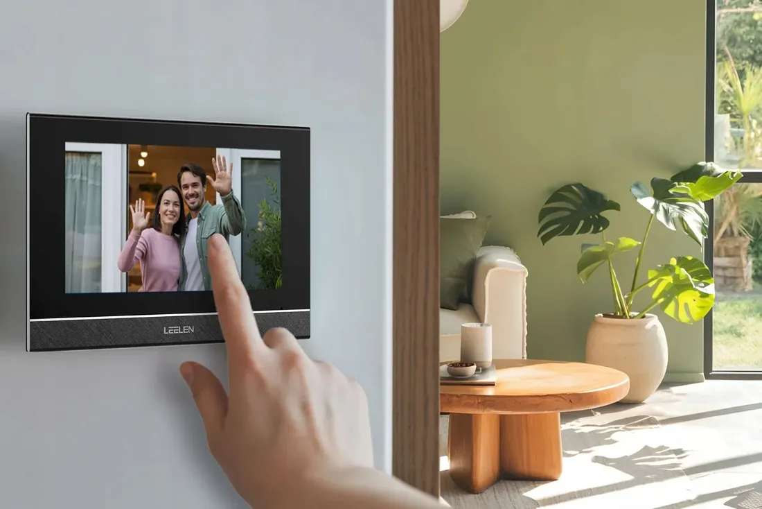 zestaw-wideodomofon-7-brama-furtka-czytnik-domofon-hd-breloki-2-zylowy